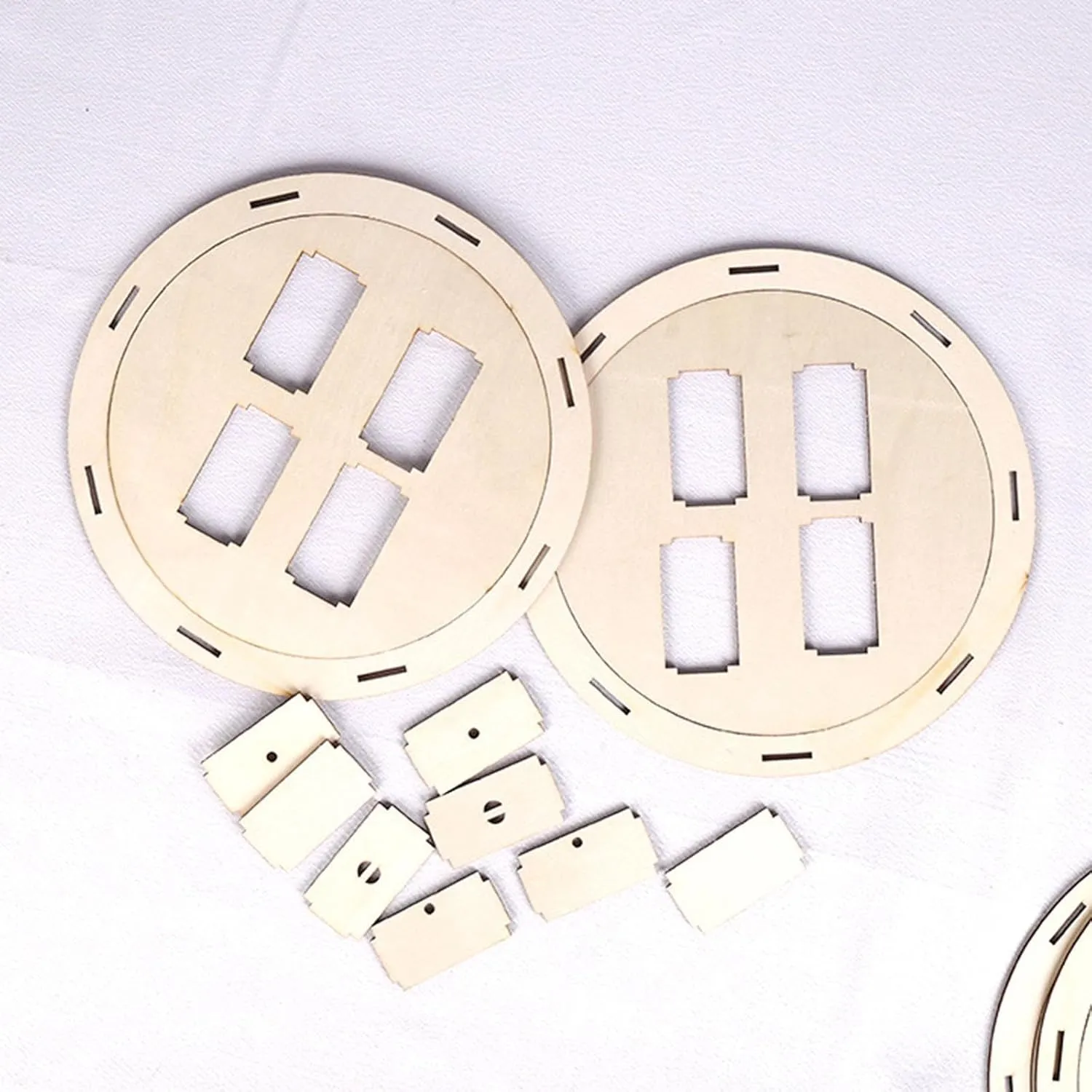 2xDIY Lantern Supplies Kit Wood Material Lantern Kids Decorative DIY Accessories Lantern Frame Handmade Lamp for Indoor Outdoor, 4 Pcs