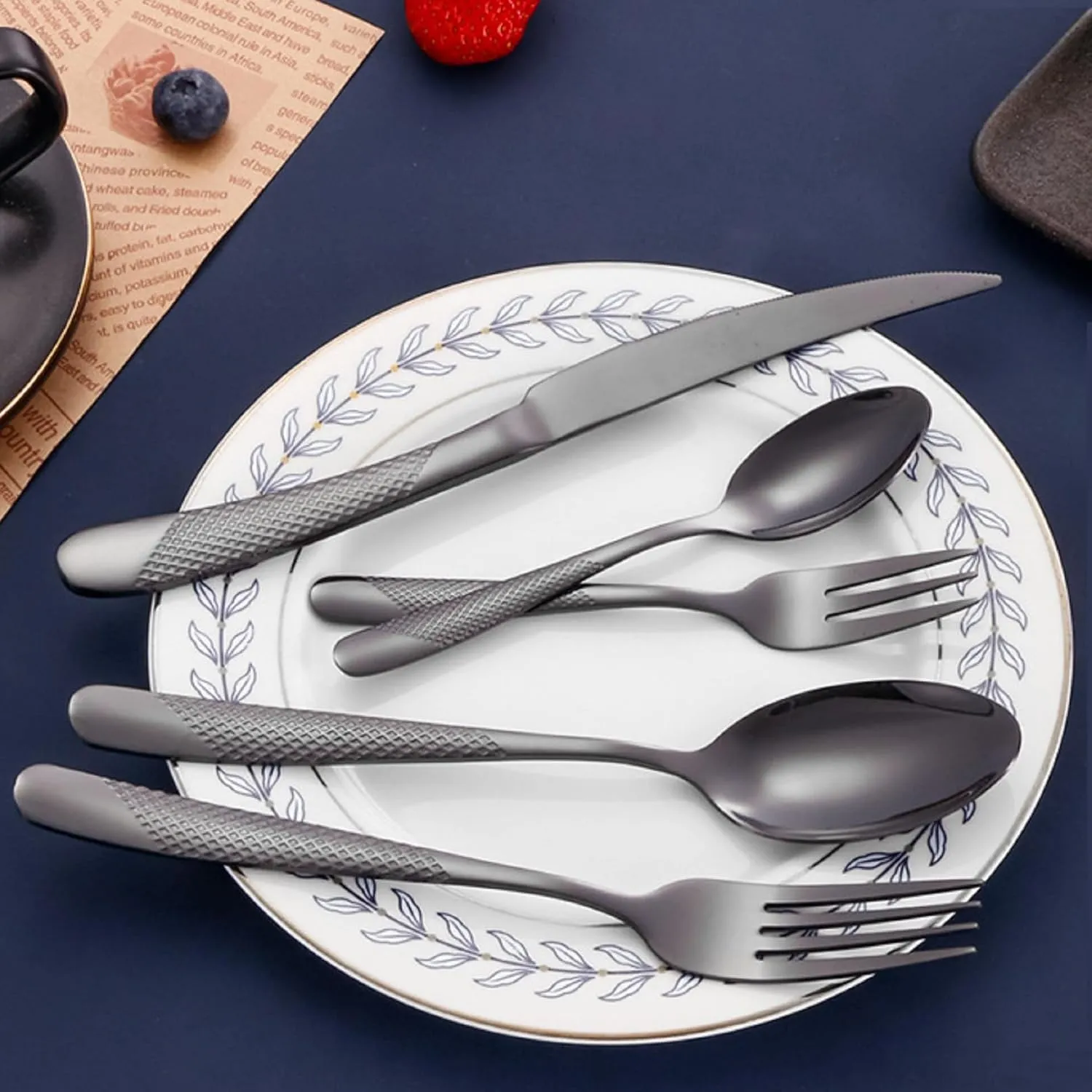 Black Hammered Flatware Set for 10 Rustproof Stainless Steel Silverware Cutlery 30 Pcs Dinner Knife Forks and Spoons Dinning Tableware Utensils for Home and Restaurant Lunch Dinner