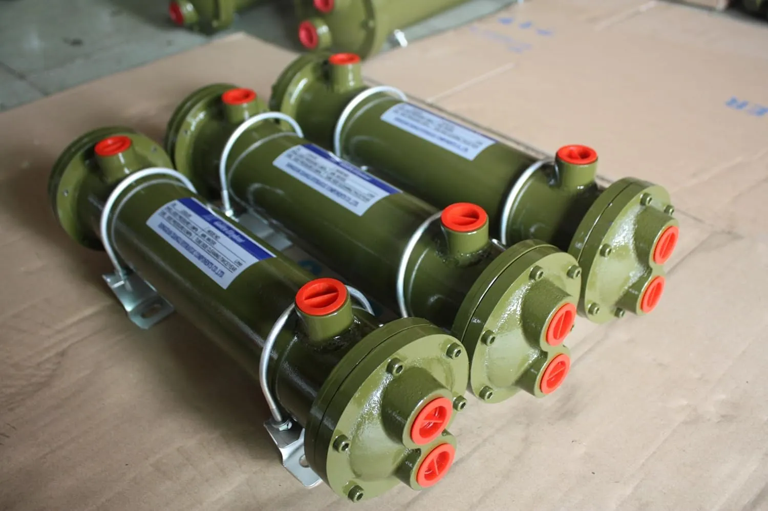 Customized Shell and Tube Oil Cooler Copper Tube Water Cooled Heat Exchanger OR 250 with 3/4" Ports for Industrial Hydraulic Injection Mould Machine (OR-250)