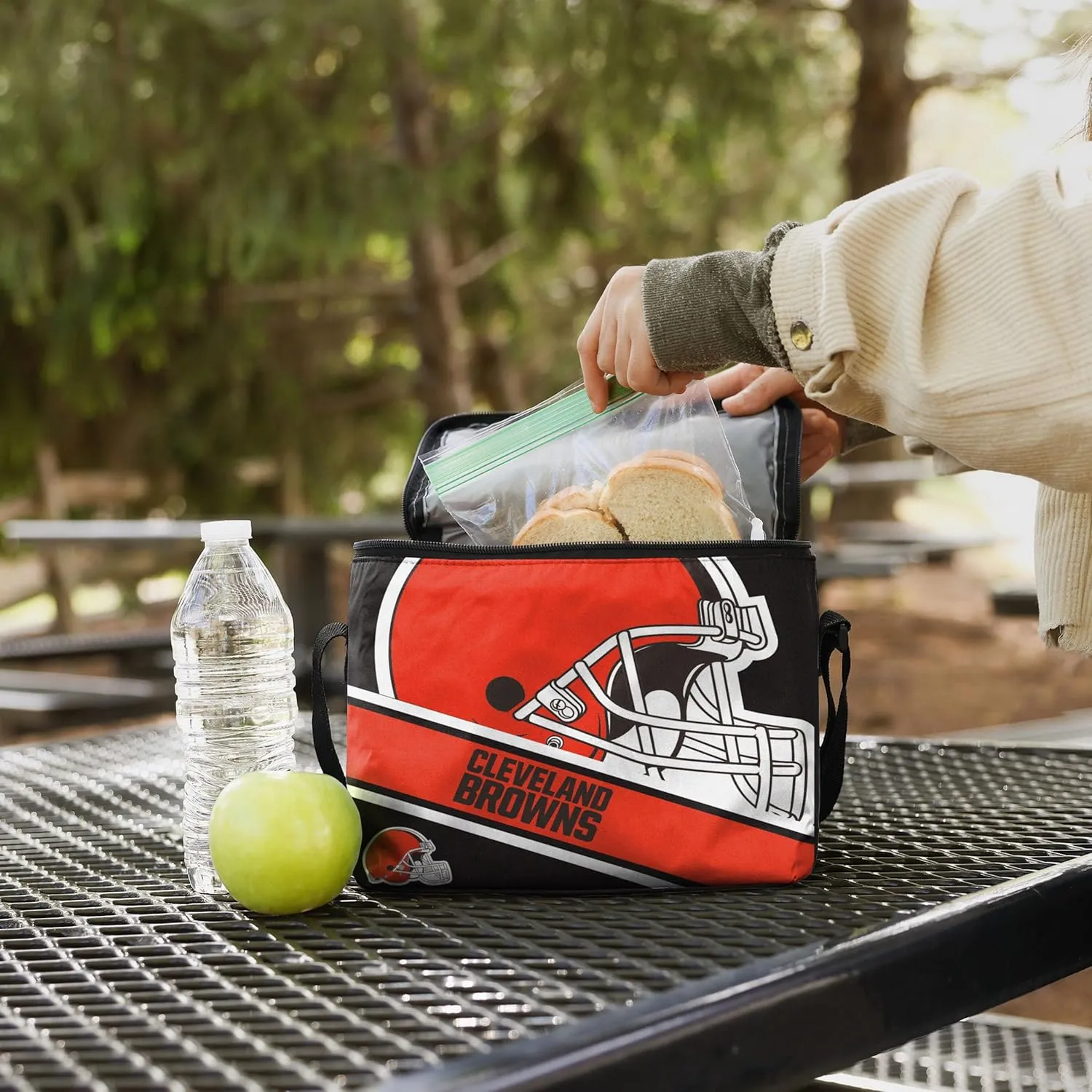 FOCO NFL Unisex-Adult NFL Team Big Logo Stripe 6 Pack Coolers