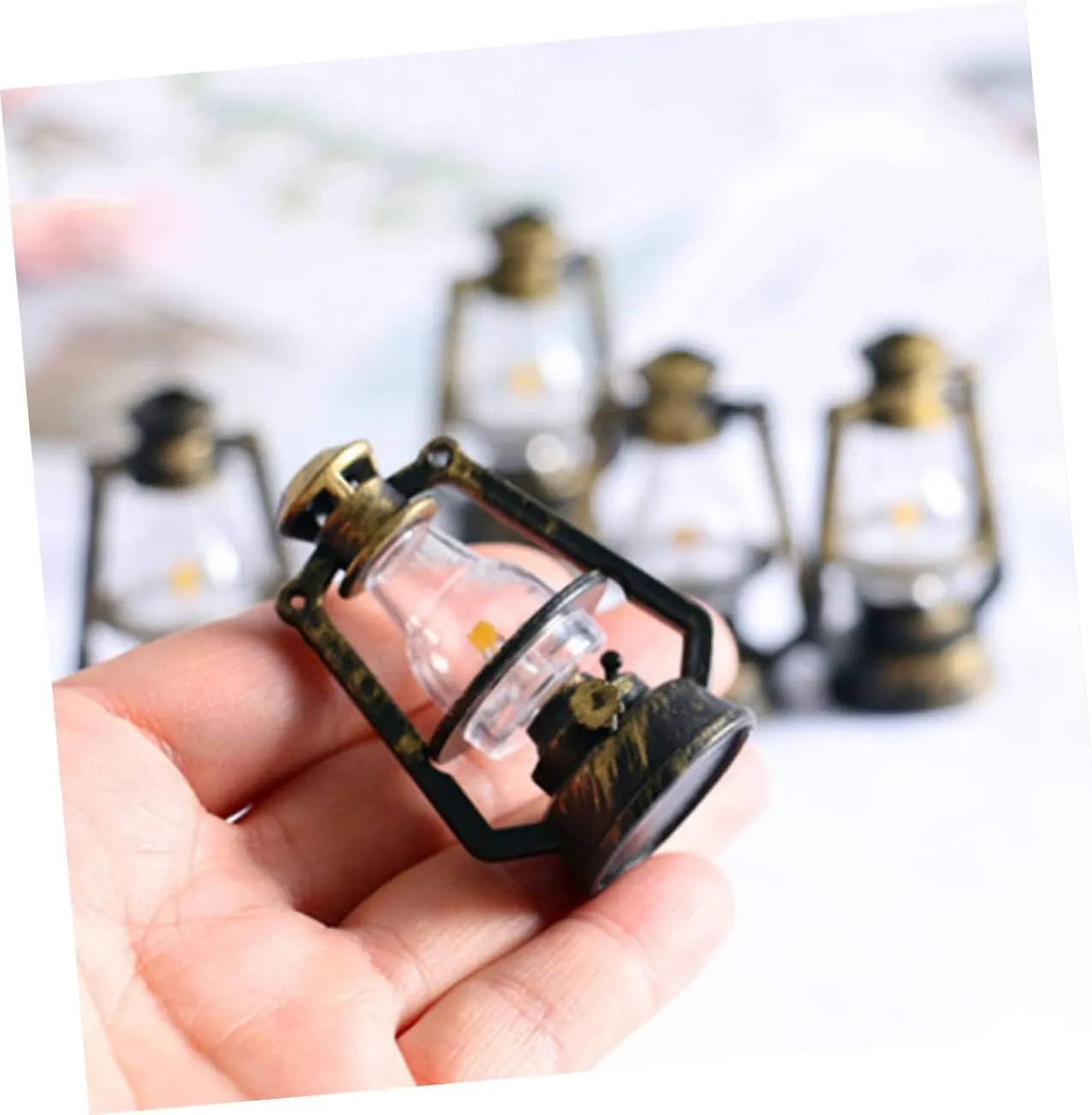 Kisangel 2sets Mini Kerosene Lamp Decor for Doll House Realistic Micro Scene Adornment Miniature Lighting for Rooms Handmade Retro Furniture Accent 10pcs*2