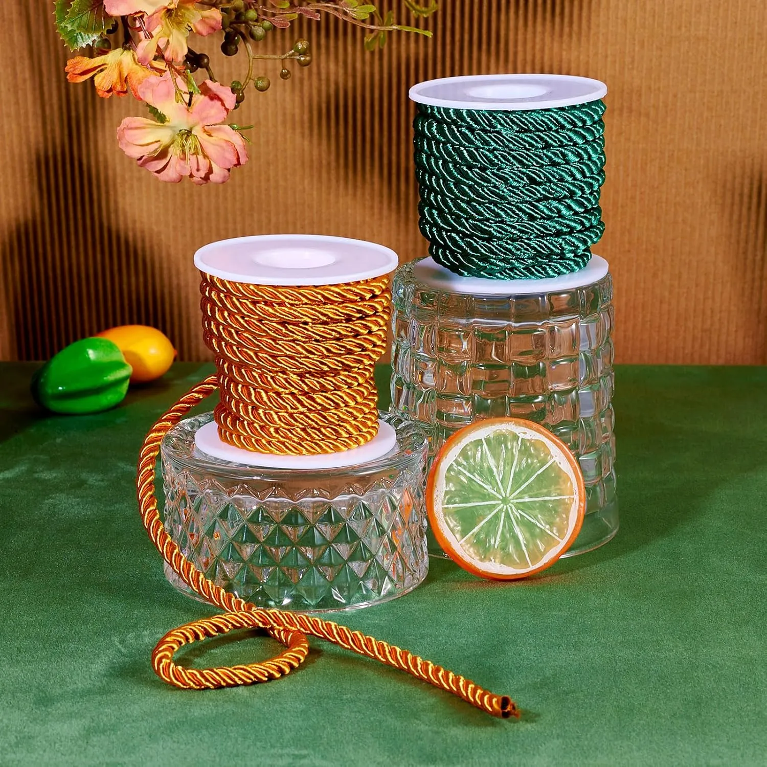 Magibeads 5mm Twisted Polyester Cords 4.37 Yards x 2 Rolls Green Christmas Cords Braided Rope Macrame Cord Threads for Hanging Ornaments Handbag Strap Wrapping Crafts DIY