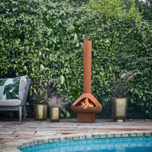 Outdoor Fornax Fireplace