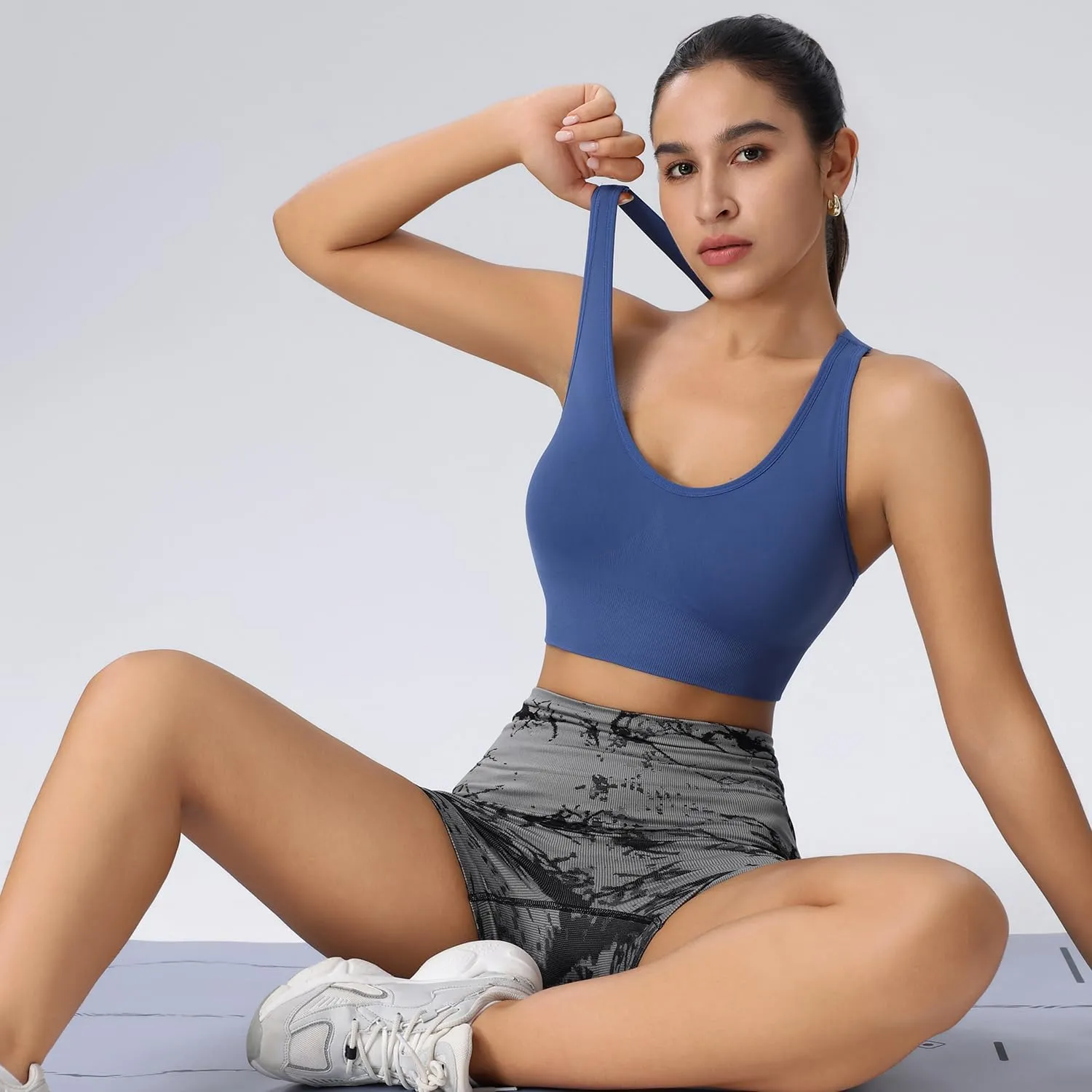 Sports Bras for Women High Impact Cross Back Strappy Bras Cropped Padded Seamless Workout Yoga Bras Set