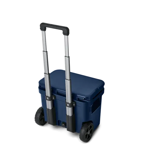 Yeti Roadie 32 Wheeled Hard Cooler - Navy